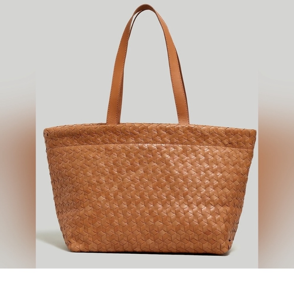 Madewell Large woven leather tote. NWT